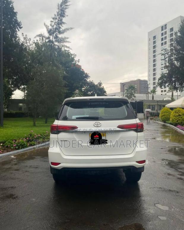 Toyota Fortuner 2019 White
