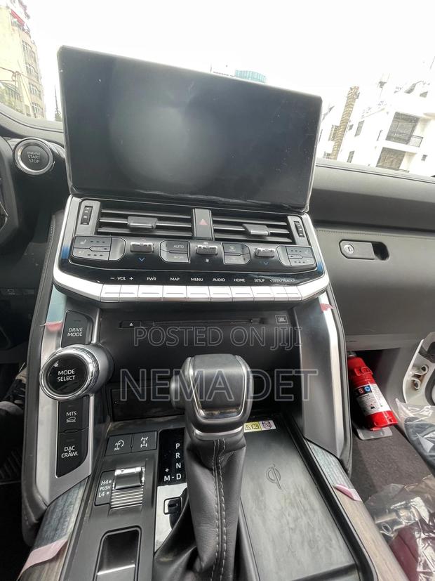 New Toyota Land Cruiser 2023 White