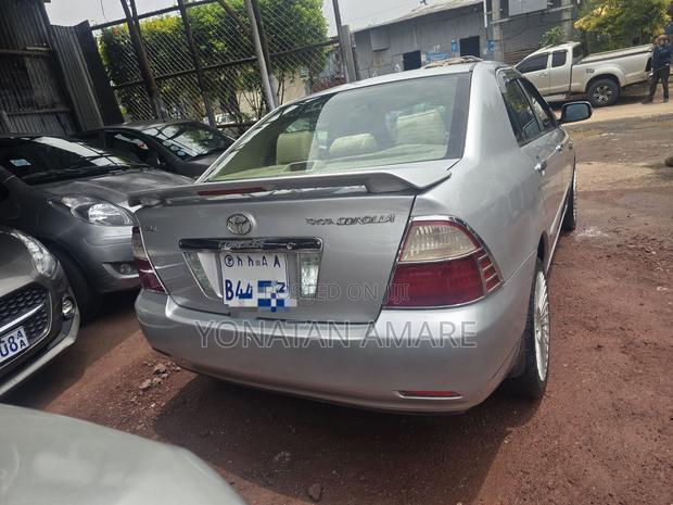 Toyota Corolla 2006 Gold