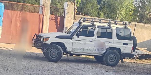 Toyota Land Cruiser 2018 White