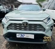Toyota RAV4 2021 Green for sale
