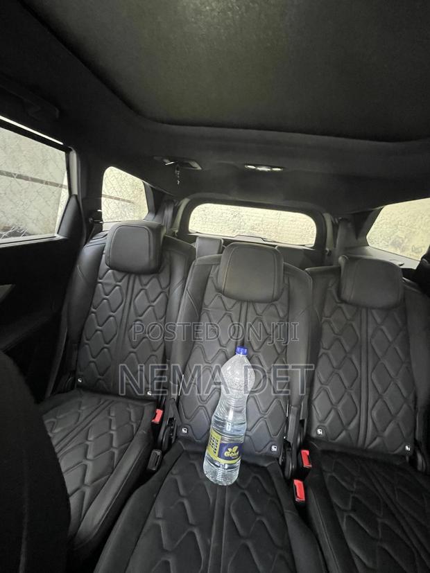 New Peugeot 5008 2023 White
