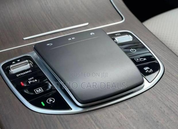 Mercedes-Benz GLC-Class 2022 White