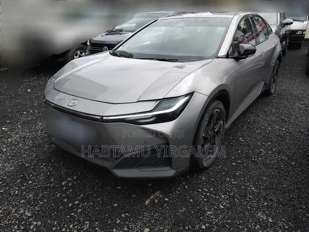 Toyota bZ3 2024 Gray