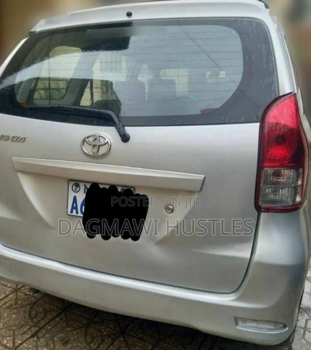 Toyota Avanza 2015 Silver
