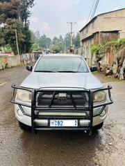 Toyota Tacoma 2009 White for sale