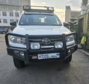 Toyota Hilux 2019 White for sale