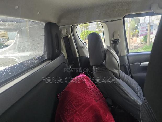 Toyota Hilux 2017 Silver
