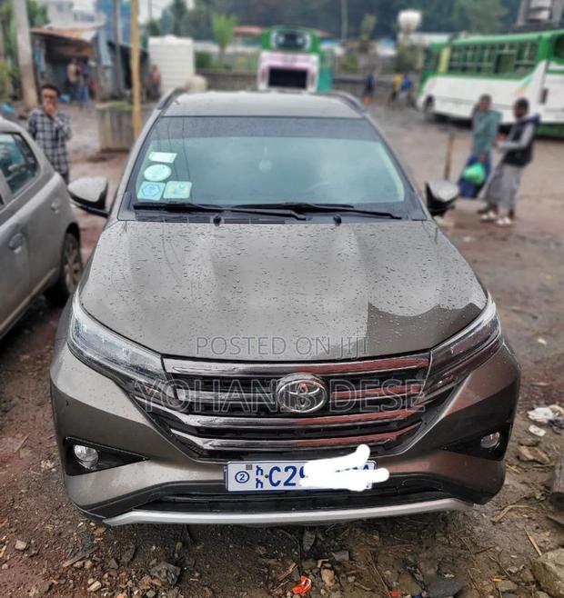 Toyota Rush 2022 Gray