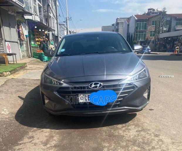 Hyundai Avante 2019 Gray