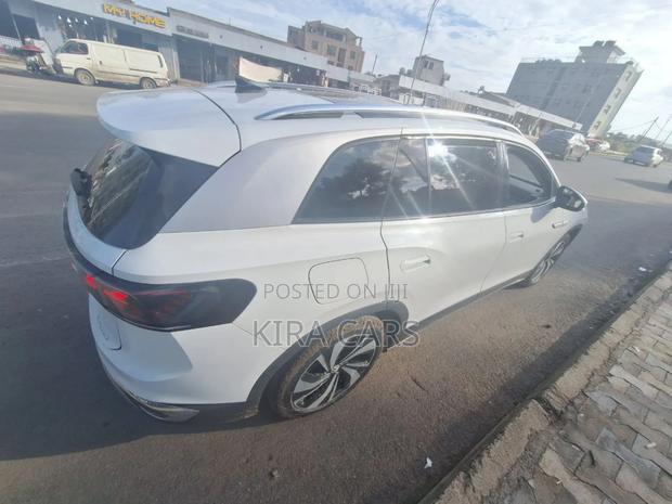Volkswagen ID.6 2022 White