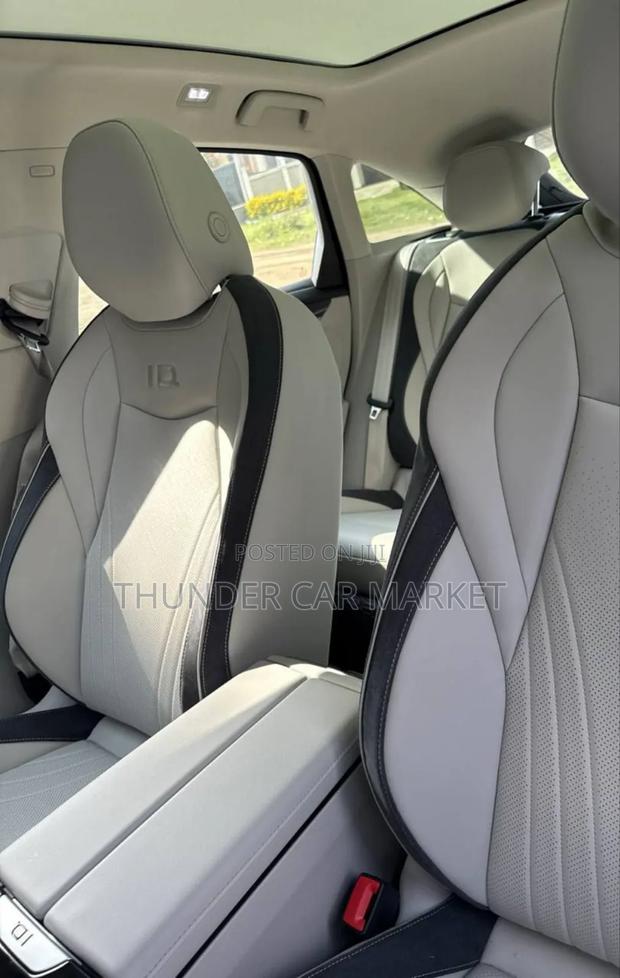 Volkswagen ID.7 2025 White