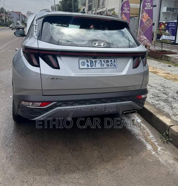 Hyundai Tucson 2021 Silver