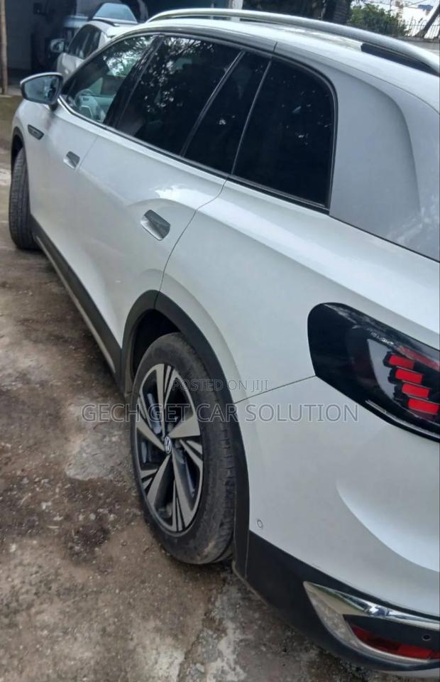 Volkswagen ID.6 2023 White