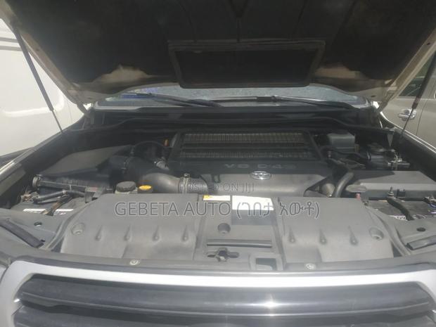 Toyota Land Cruiser 2008 White