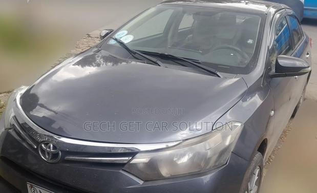 Toyota Yaris 2015 Gray