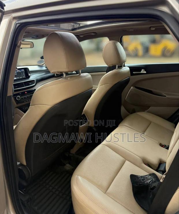 Hyundai Tucson 2019 Gold