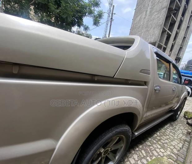 Toyota Hilux 2014 Silver