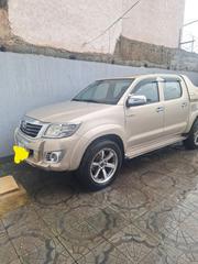 Toyota Hilux 2014 Pink for sale