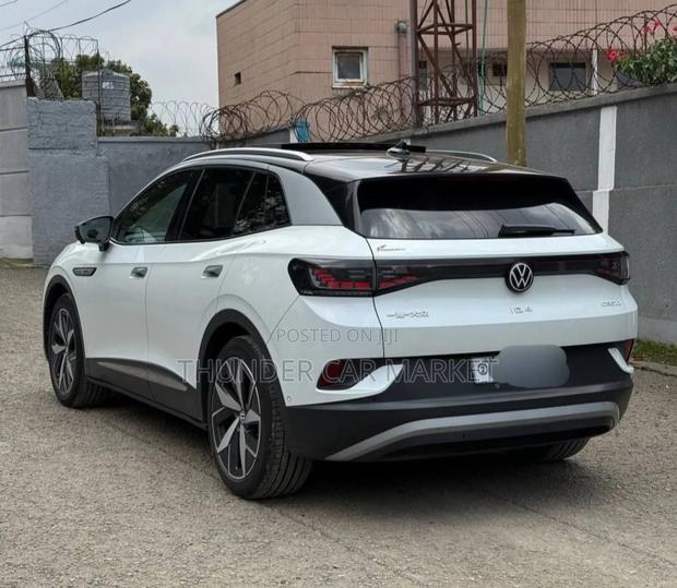 Volkswagen ID.4 2023 White
