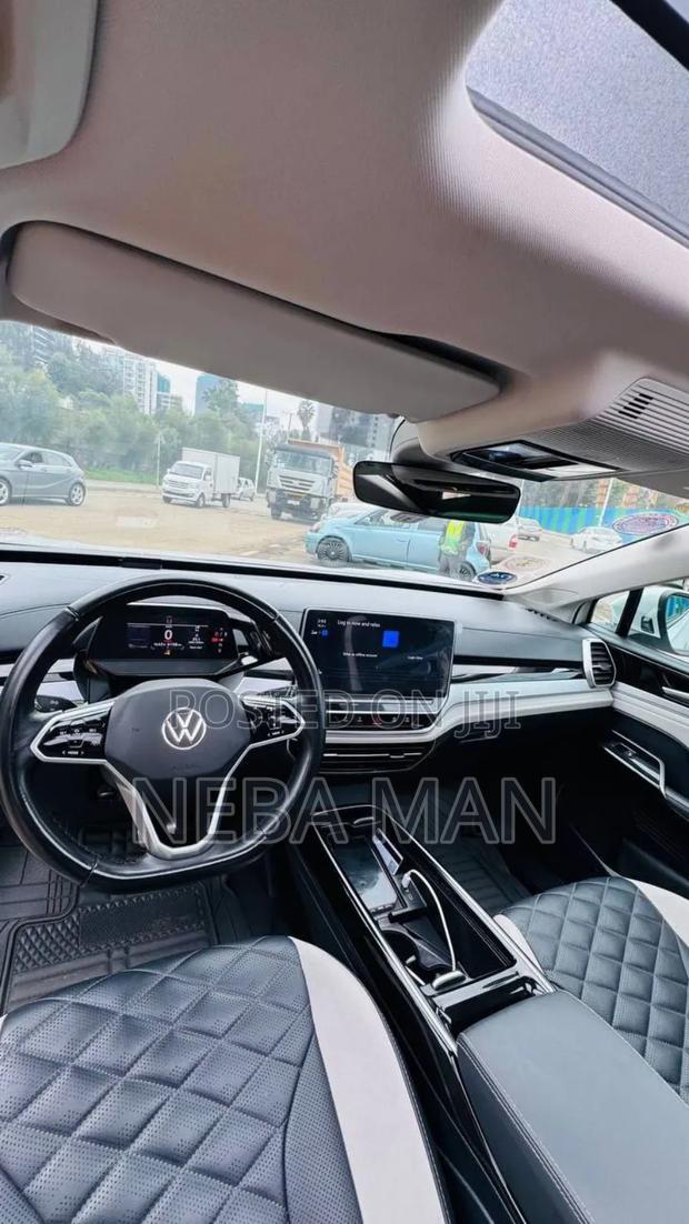 Volkswagen ID.6 2022 White