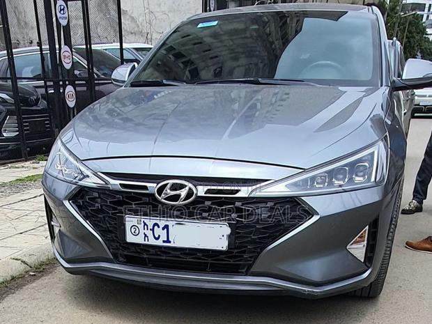 Hyundai Avante 2019 Gray