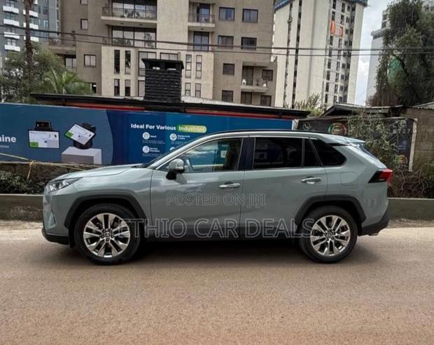 Toyota RAV4 TRD Off Road 2021 Green
