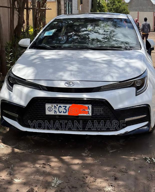 Toyota Corolla 2022 White