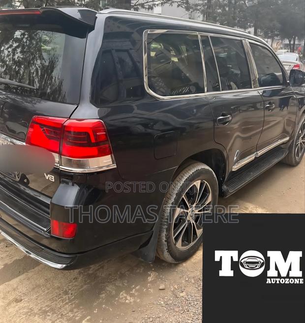 Toyota Land Cruiser 2014 Black