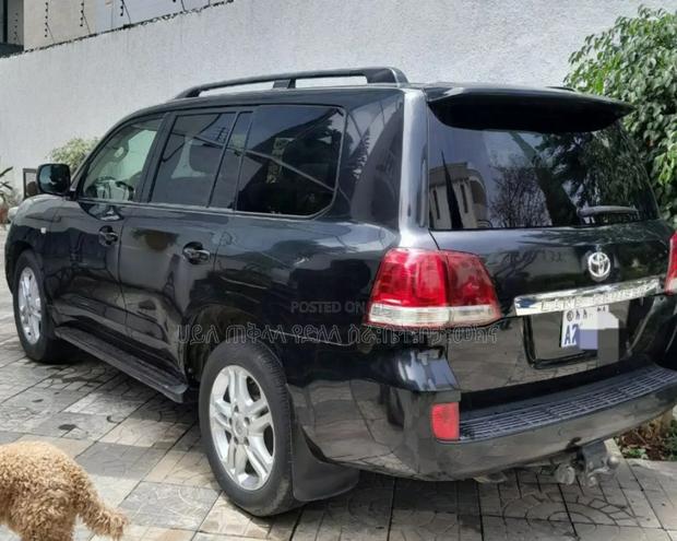 Toyota Land Cruiser 2013 Matt Black