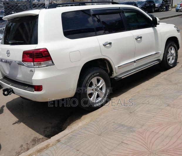 Toyota Land Cruiser 4.5 V8 GXR 2020 White