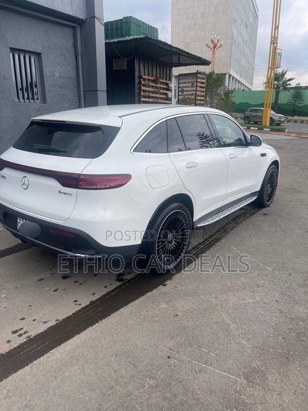 Mercedes-Benz EQC EQC400 4MATIC 2023 White