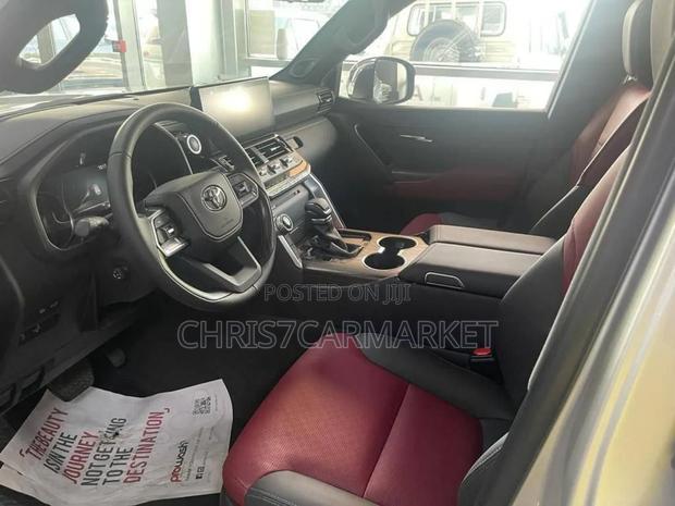 New Toyota Land Cruiser 2023 Silver