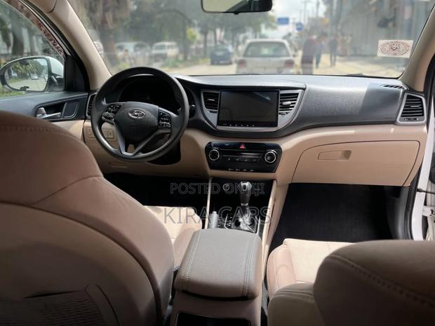 Hyundai Tucson 2017 White