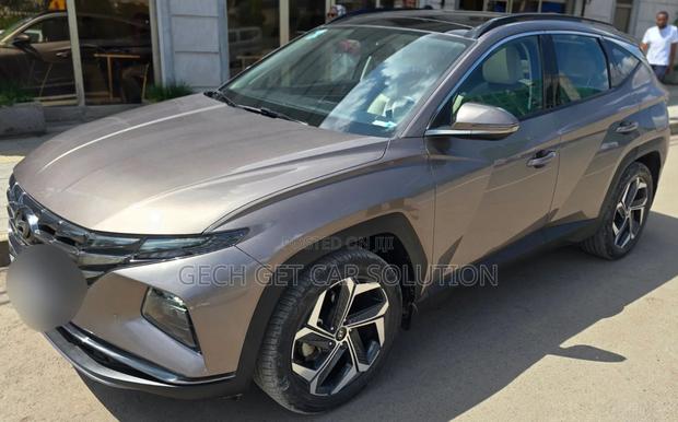 Hyundai Tucson 2022 Gold