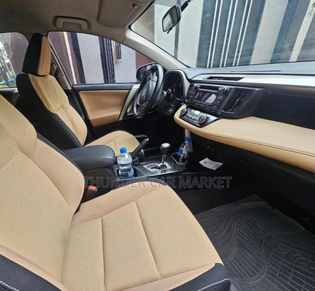 Toyota RAV4 2016 Silver