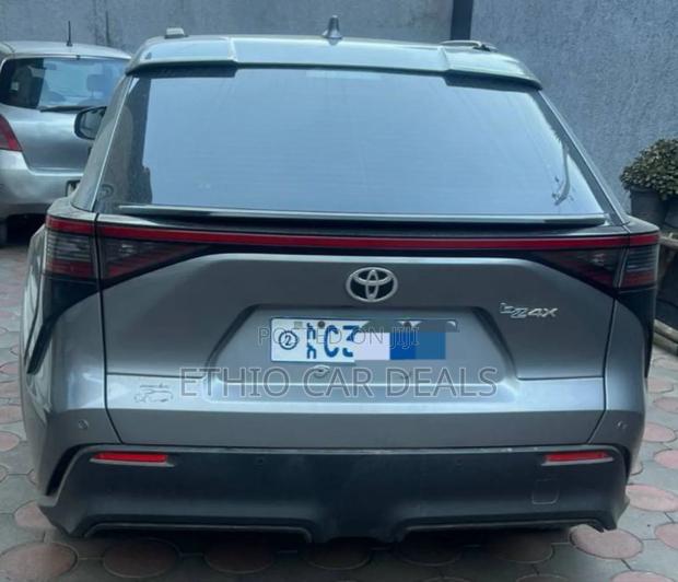 Toyota bZ4X 2022 Silver