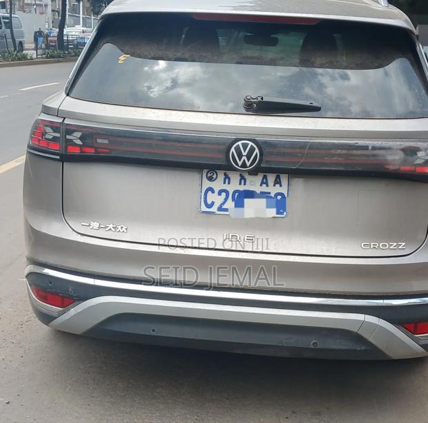 Volkswagen ID.6 2022 Gray