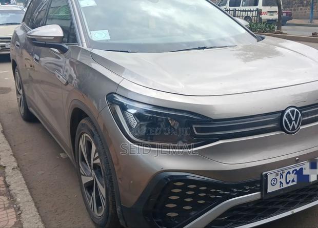 Volkswagen ID.6 2022 Gray