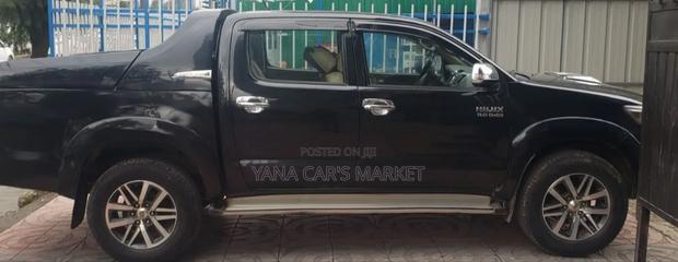 Toyota Hilux 2014 Silver