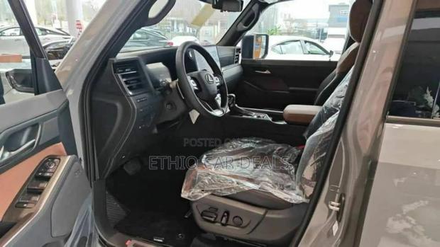 Lexus GX 2025 Beige