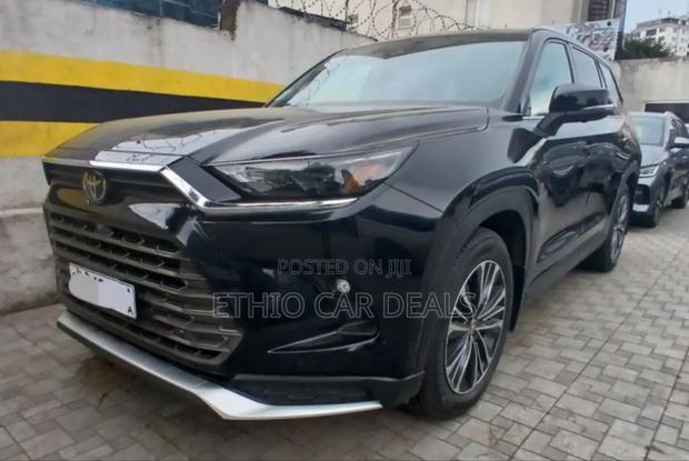 Toyota Grand Highlander Hybrid 2024 Black