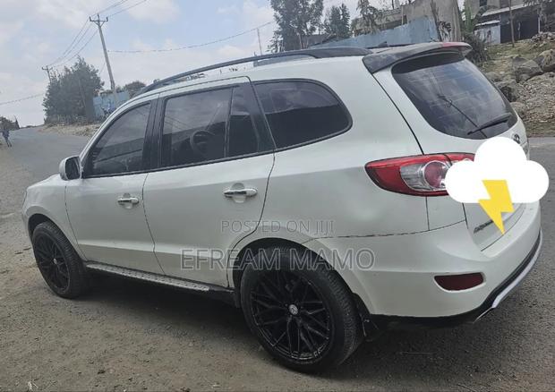 Hyundai Santa Fe 2013 White