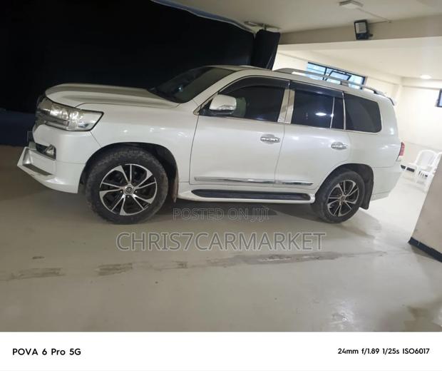 Toyota Land Cruiser 4.5 V8 VXR 2009 White