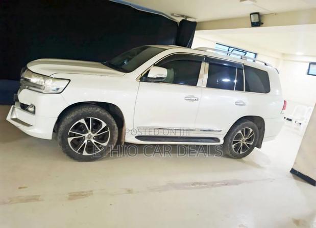 Toyota Land Cruiser 4.5 V8 VXR 2009 White
