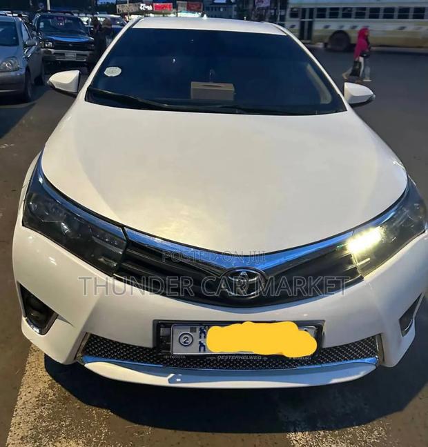 Toyota Corolla 2014 White