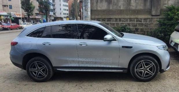 Mercedes-Benz EQE 2023 Blue