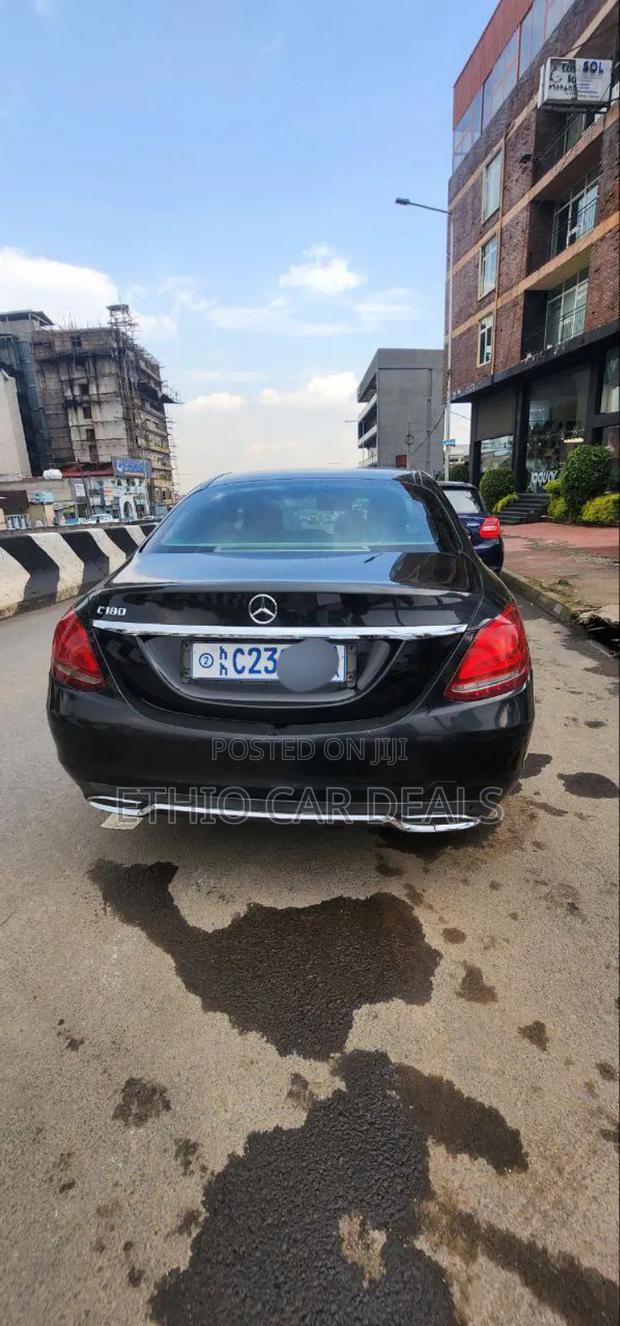 Mercedes-Benz C180 2016 Black