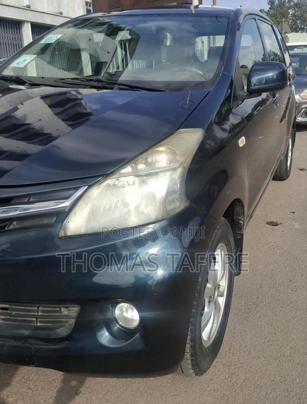 Toyota Avanza 2013 Black