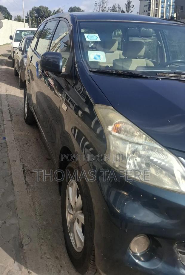 Toyota Avanza 2013 Black